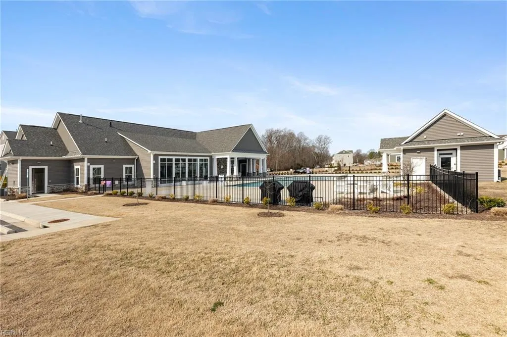 Suffolk, Virginia 23435, United States, 3 Bedrooms Bedrooms, ,3 BathroomsBathrooms,Residential,Active,79408