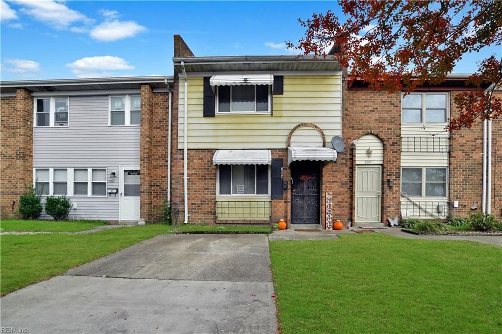 Photo of 1004 Bowe Place, Norfolk, VA 23504 (MLS # 10608813)