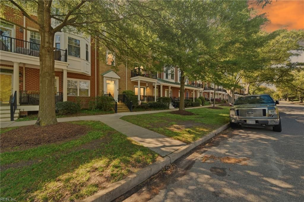 Photo of 915 Bolling Avenue, Norfolk, VA 23508 (MLS # 10628252)