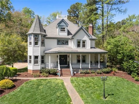 1013 Downshire CHSE Virginia Beach VA 23452