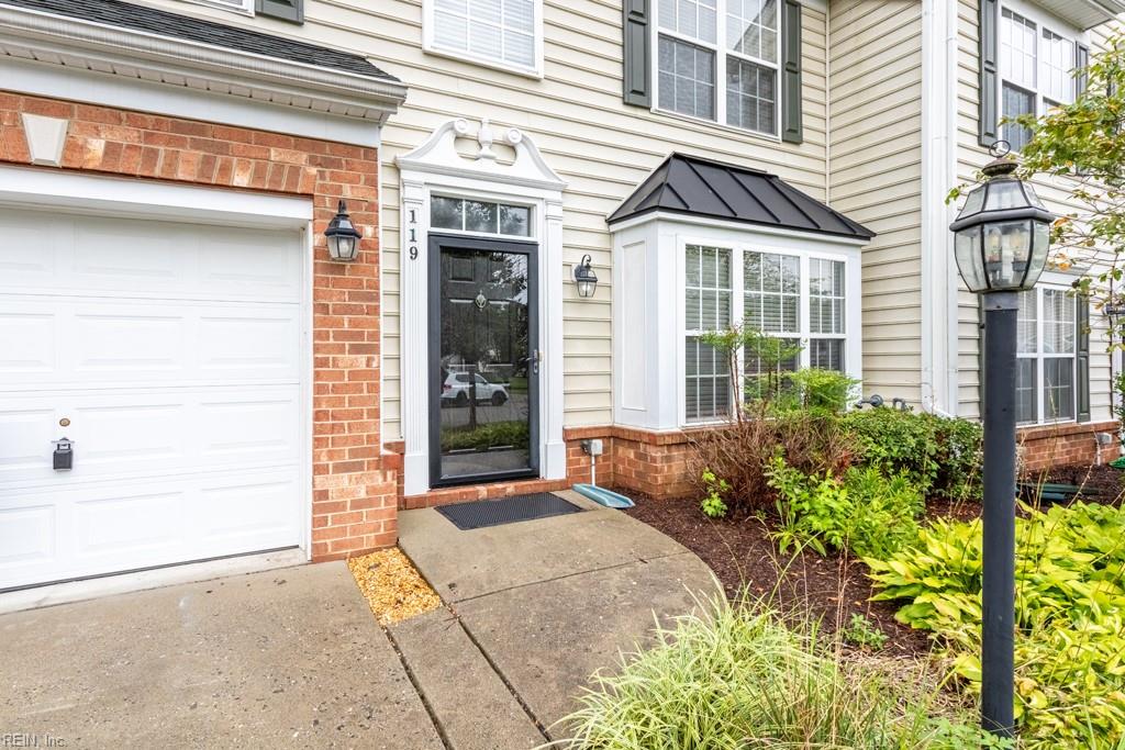 119 Daniels DR