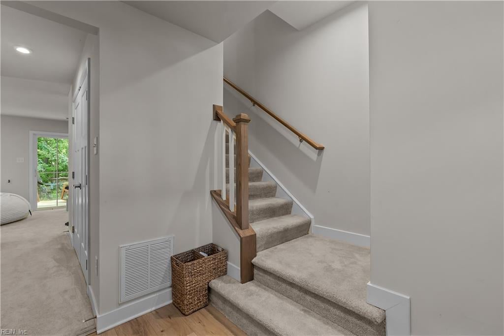 Photo of 112 Pocosin Path, Poquoson, VA 23662 (MLS # 10651578)