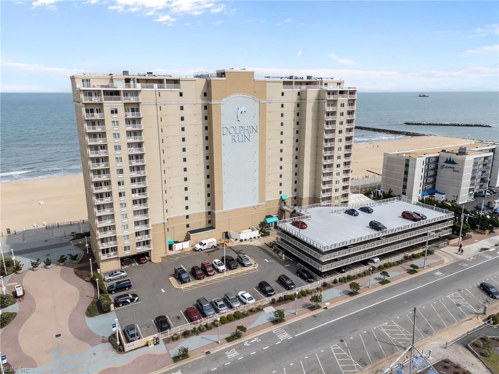 Photo of 303 Atlantic Ave Avenue #606, Virginia Beach, VA 23451 (MLS # 10628879)