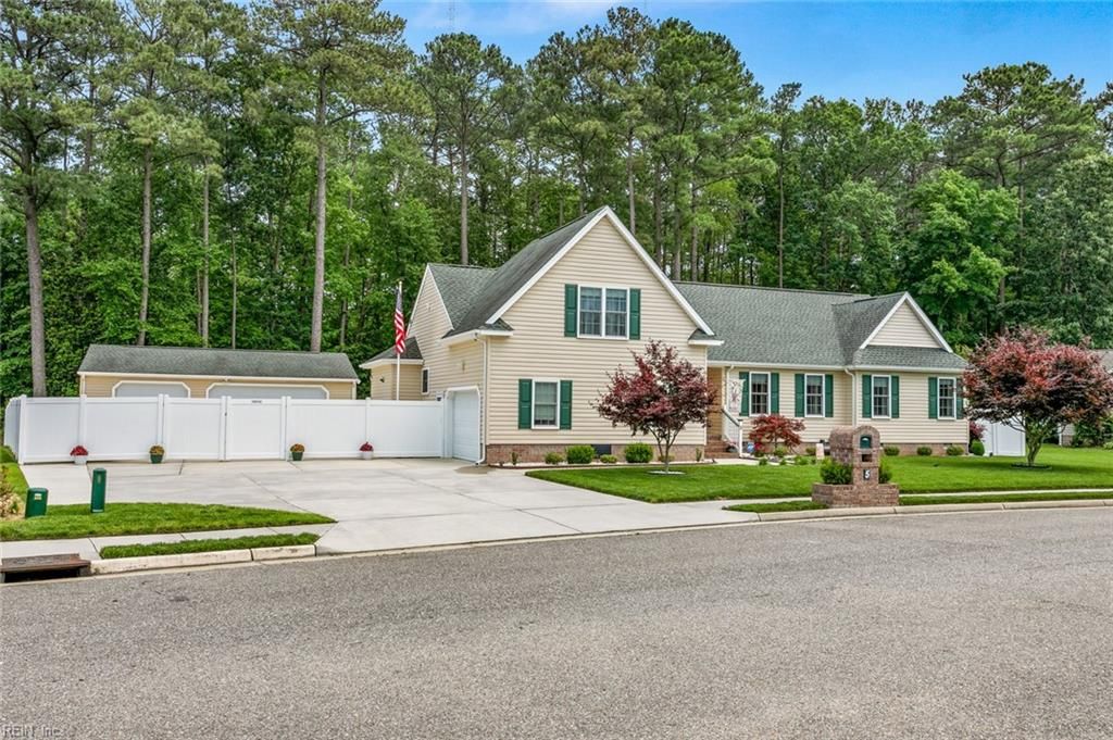 Photo of 5 Boger Circle, Hampton, VA 23664 (MLS # 10623317)