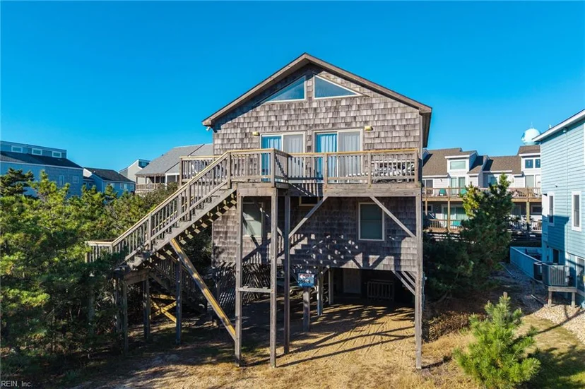 606 Sea Oats Court, photo 1 of 41