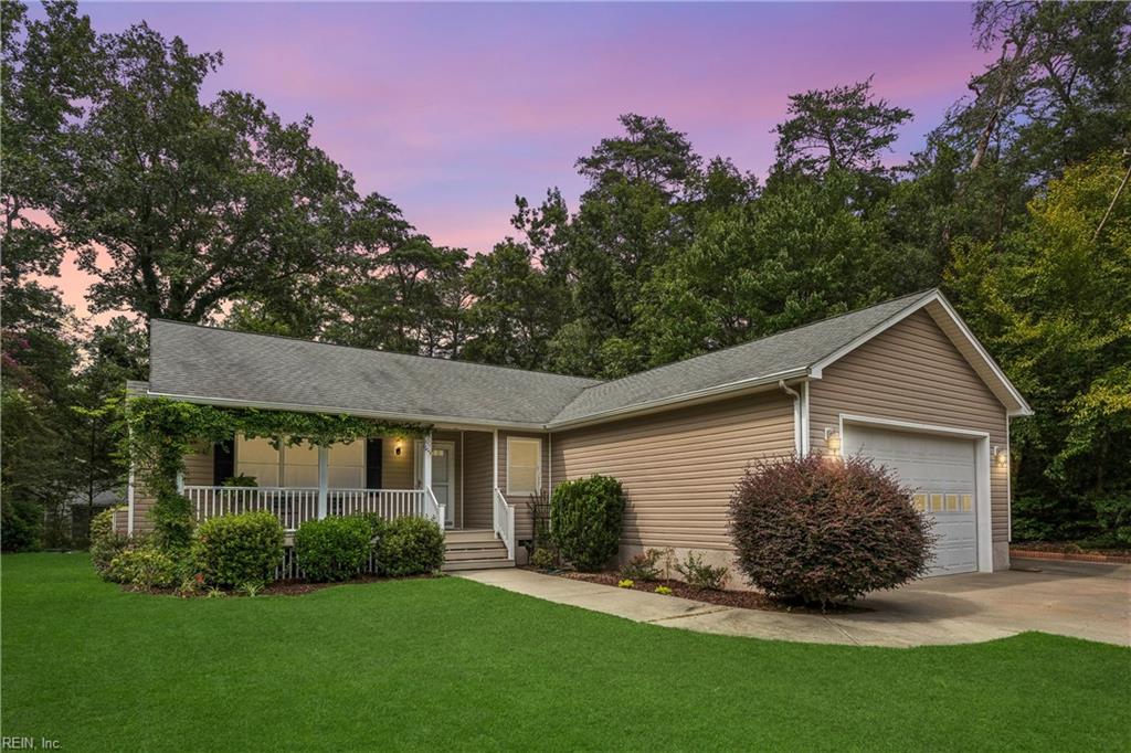 Photo of 12462 Dogwood Trail, Gloucester, VA 23061 (MLS # 10651470)