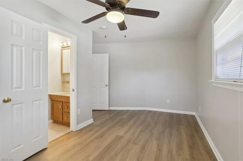 Hampton, Virginia 23666, United States, 3 Bedrooms Bedrooms, ,2 BathroomsBathrooms,Residential,Active,252065