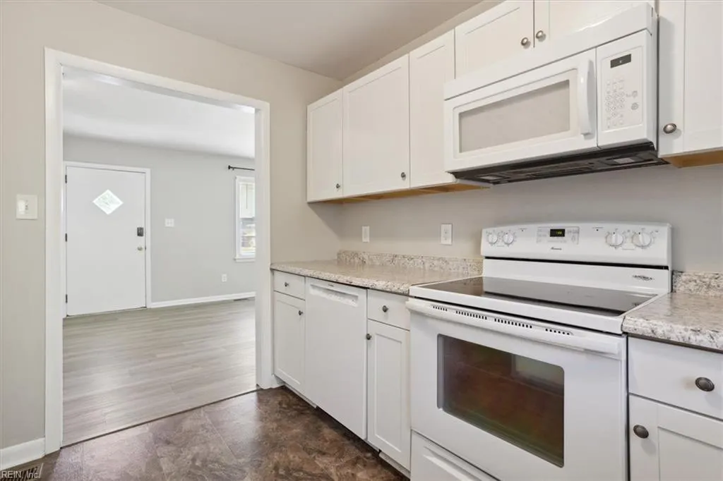 Hampton, Virginia 23666, United States, 3 Bedrooms Bedrooms, ,2 BathroomsBathrooms,Residential,Active,252065