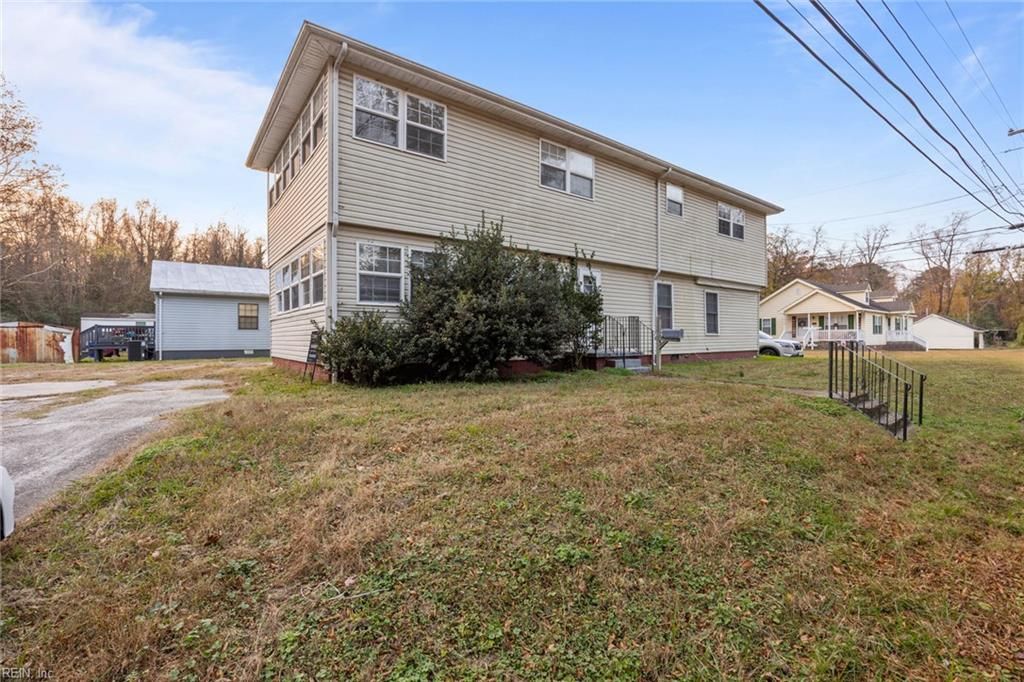 Photo of 421 Hollywood Avenue, Suffolk, VA 23434 (MLS # 10621249)