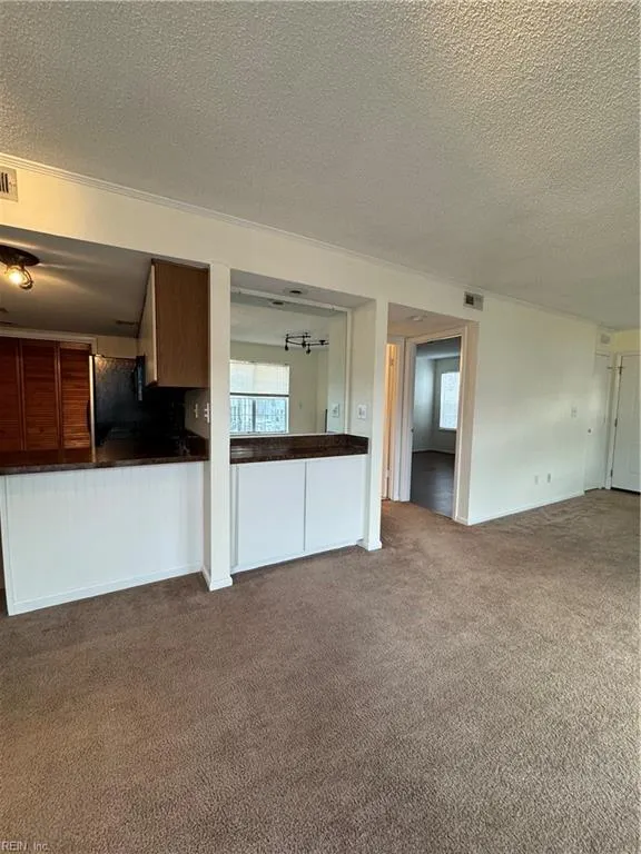 Virginia Beach, Virginia 23452, United States, 2 Bedrooms Bedrooms, ,2 BathroomsBathrooms,Residential,Active,16066