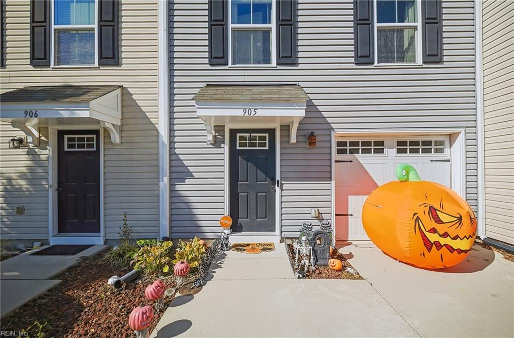 Photo of 905 Lakeview Cove, Smithfield, VA 23430 (MLS # 10659986)