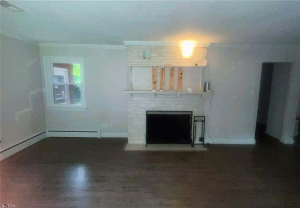 Photo of 11 Greenwood Road, Newport News, VA 23601 (MLS # 10647652)