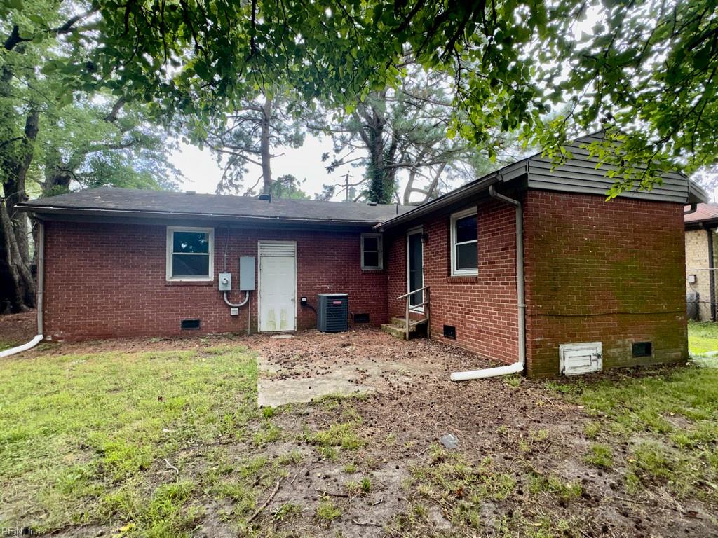 Photo of 2514 Narrow Street, Chesapeake, VA 23324 (MLS # 10654367)