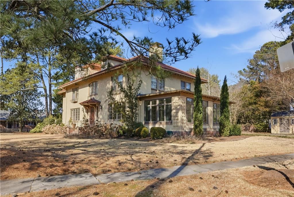 Photo of 1702 Cloncurry Road, Norfolk, VA 23505 (MLS # 10620133)