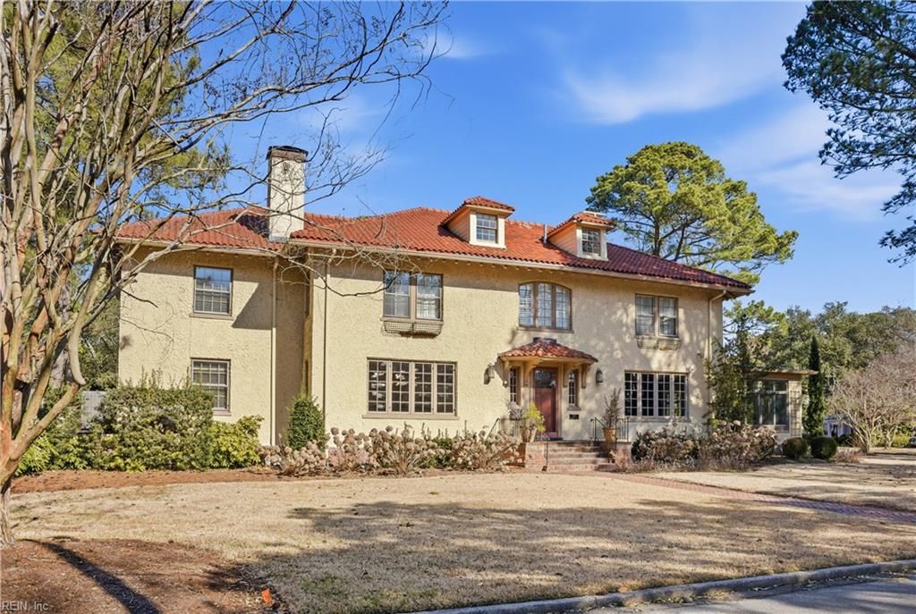 Photo of 1702 Cloncurry Road, Norfolk, VA 23505 (MLS # 10620133)