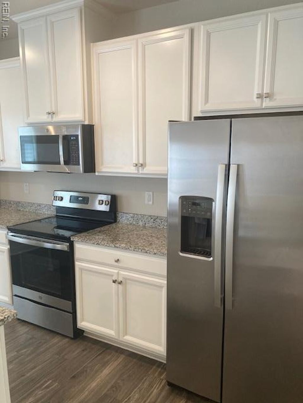 Photo of 291 GOLDENSTAR Lane, Portsmouth, VA 23701 (MLS # 10624900)