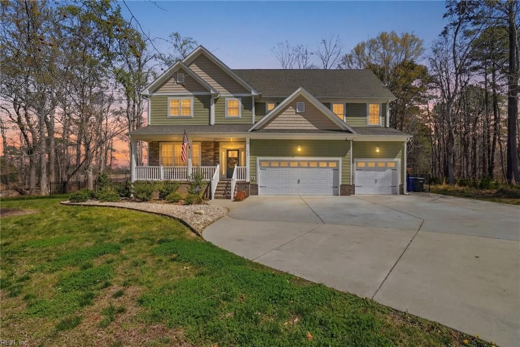 Photo of 130 Farrand Drive, Suffolk, VA 23434 (MLS # 10639129)