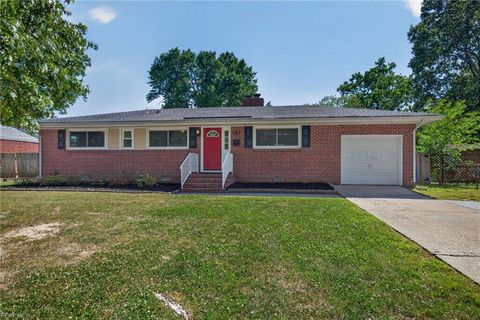 Photo of 131 Nicewood Drive, Newport News, VA 23602 (MLS # 10633308)