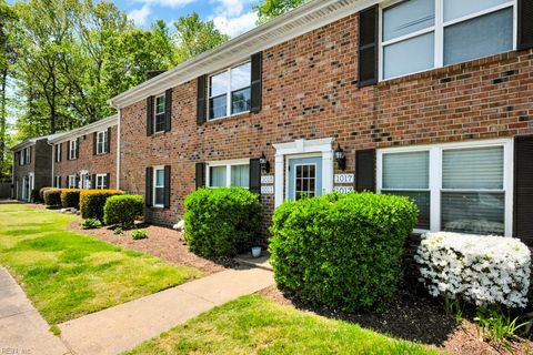 Photo of 1015 Barclay Square, Virginia Beach, VA 23451 (MLS # 10628583)
