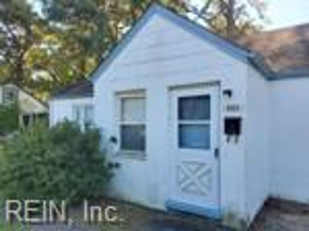 Photo of 5233 Curlew Drive, Norfolk, VA 23502 (MLS # 10607606)