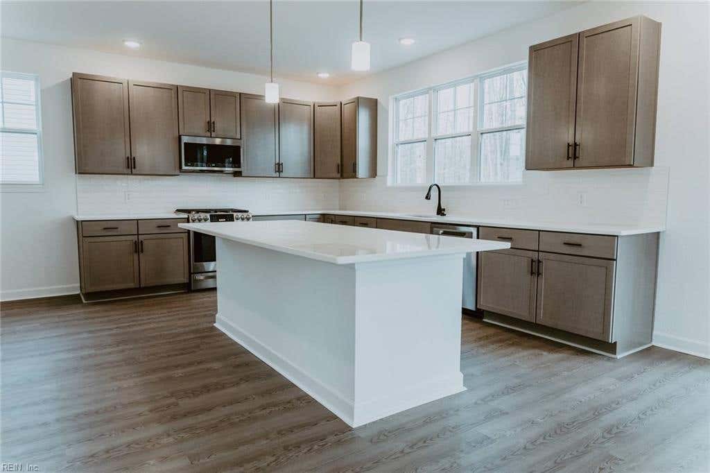 Photo of 733 Crestfield Drive, Chesapeake, VA 23320 (MLS # 10648355)