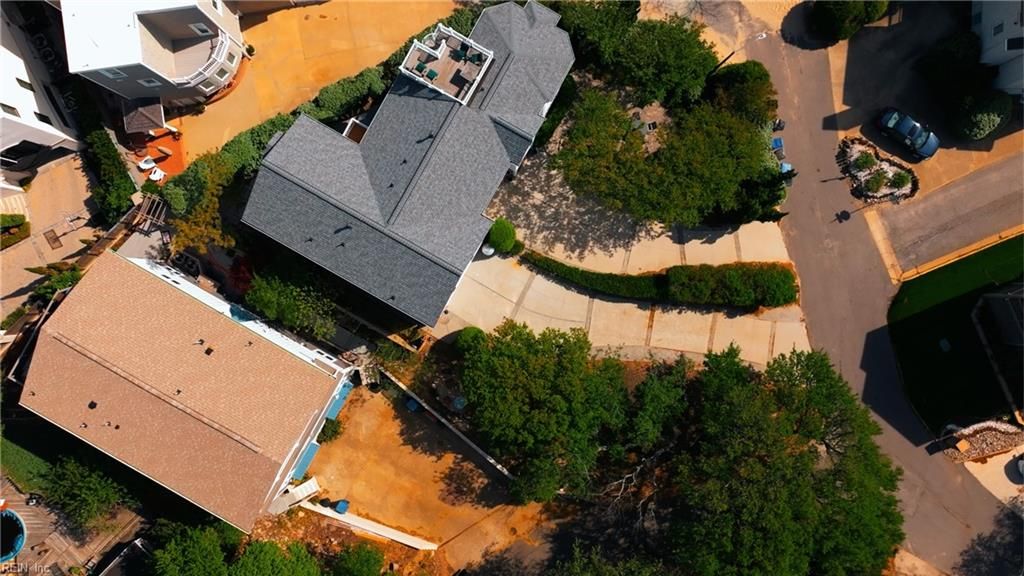 Photo of 3745 Dupont Circle, Virginia Beach, VA 23455 (MLS # 10631282)