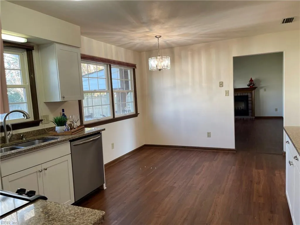 Virginia Beach, Virginia 23453, United States, 3 Bedrooms Bedrooms, ,3 BathroomsBathrooms,Residential,Active,256189