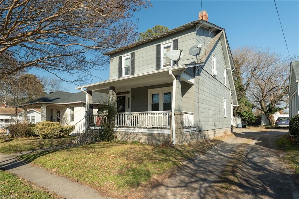 Photo of 2444 Ballentine Boulevard, Norfolk, VA 23509 (MLS # 10620382)