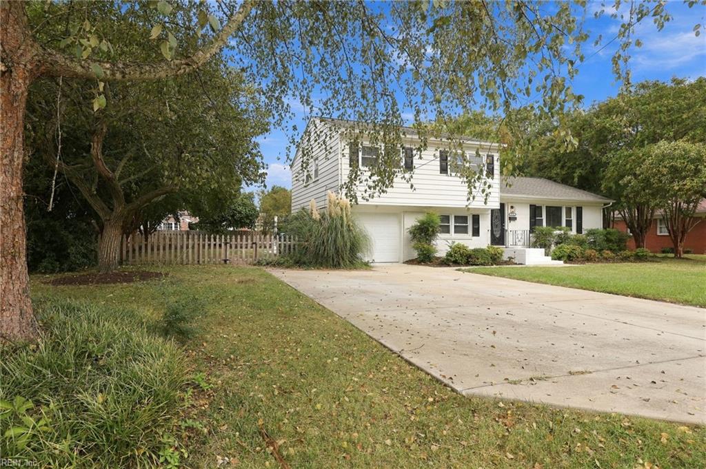 Photo of 1733 Greenhouse Road, Virginia Beach, VA 23455 (MLS # 10655632)