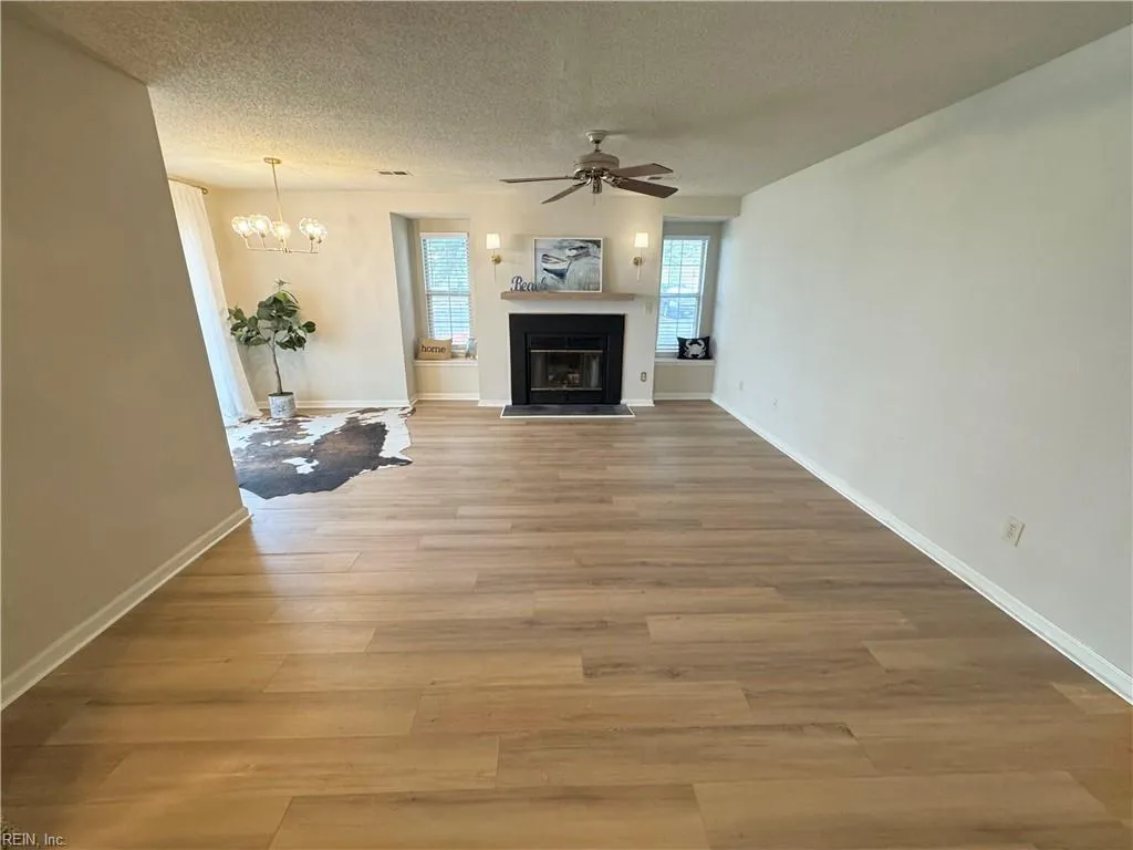 Virginia Beach, Virginia 23453, United States, 2 Bedrooms Bedrooms, ,2 BathroomsBathrooms,Residential,Active,123539