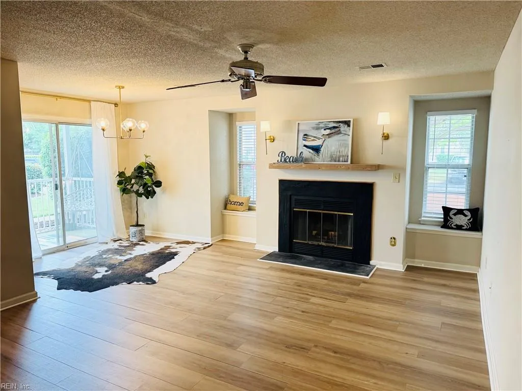 Virginia Beach, Virginia 23453, United States, 2 Bedrooms Bedrooms, ,2 BathroomsBathrooms,Residential,Active,123539