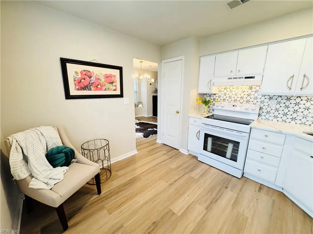 Virginia Beach, Virginia 23453, United States, 2 Bedrooms Bedrooms, ,2 BathroomsBathrooms,Residential,Active,123539