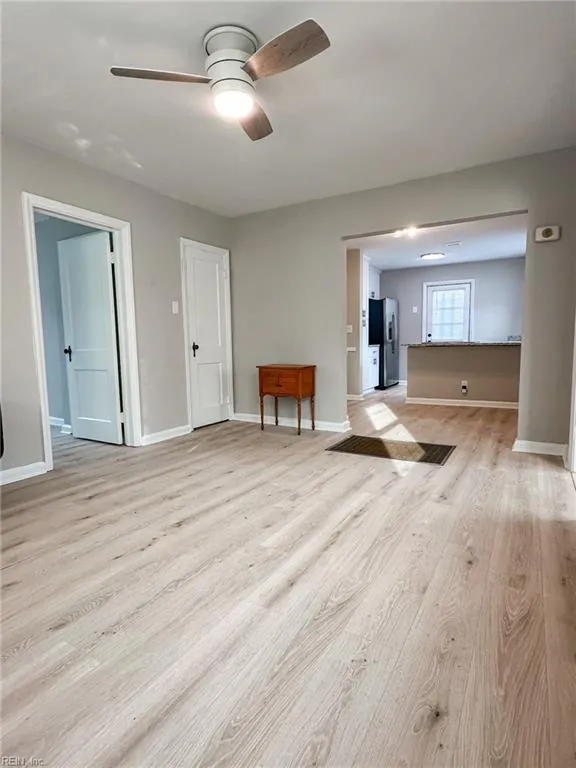 Portsmouth, Virginia 23701, United States, 2 Bedrooms Bedrooms, ,1 BathroomBathrooms,Residential,Active,216650