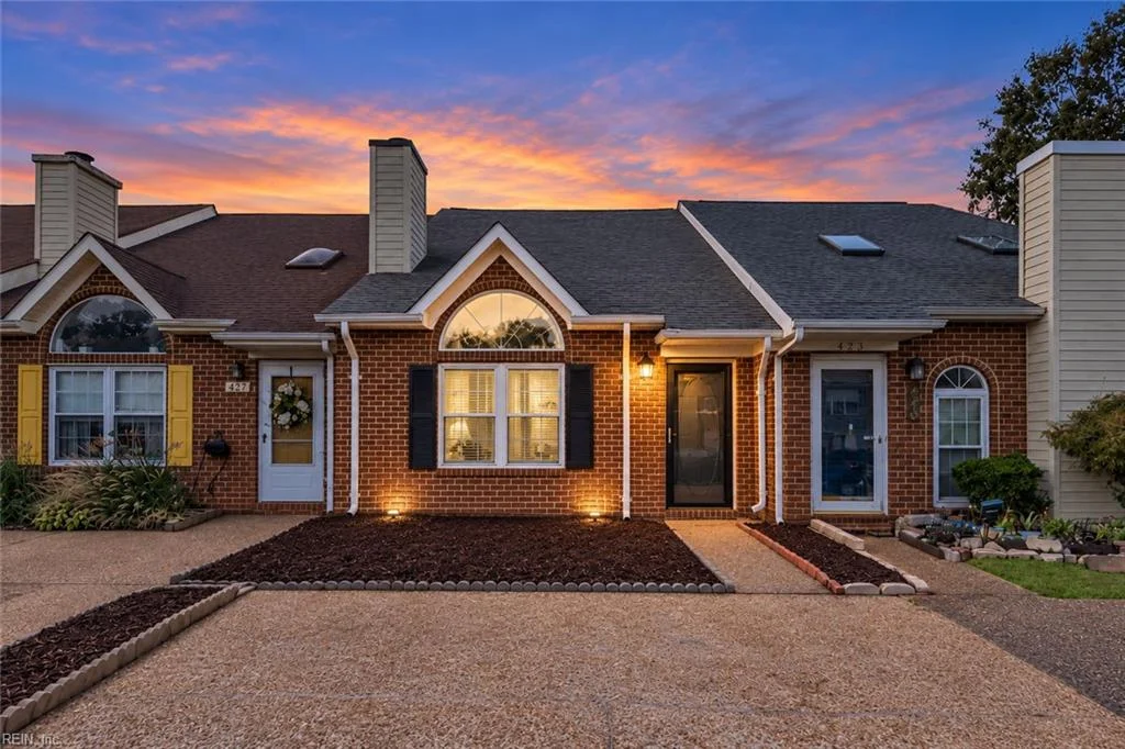 425 Troon Chase