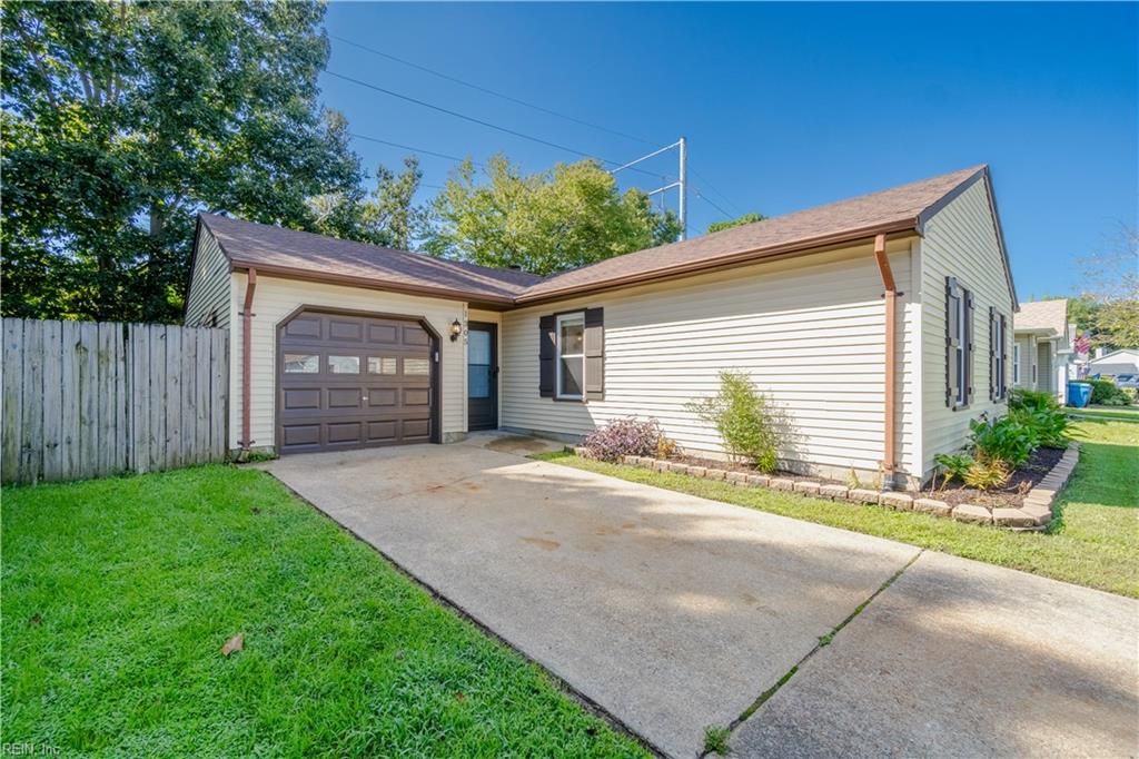 Photo of 1305 Chickadee Lane, Virginia Beach, VA 23451 (MLS # 10618834)