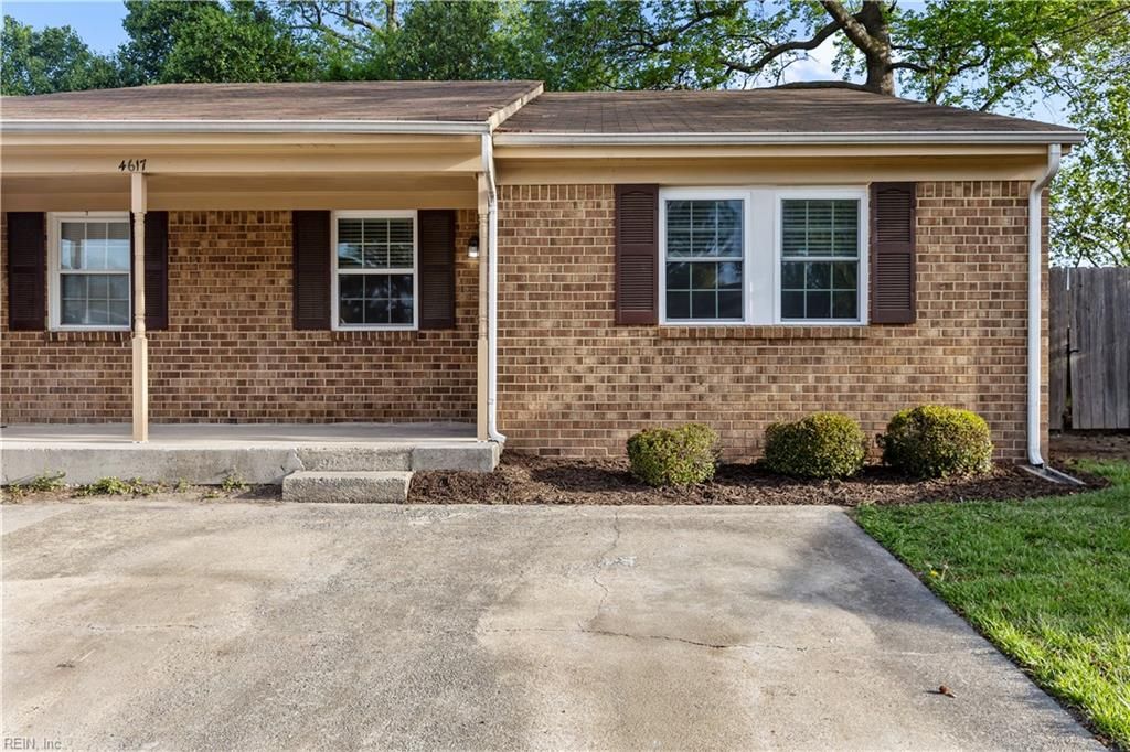 Photo of 4617 Brookwood Court #B, Suffolk, VA 23435 (MLS # 10628457)