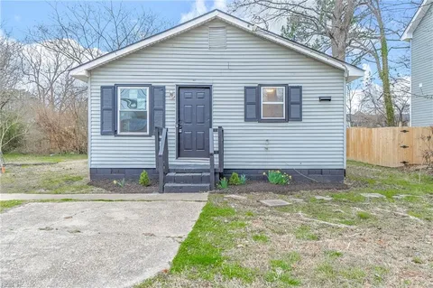 813A Mullen Road, Chesapeake, VA 23320 - #: 10574275