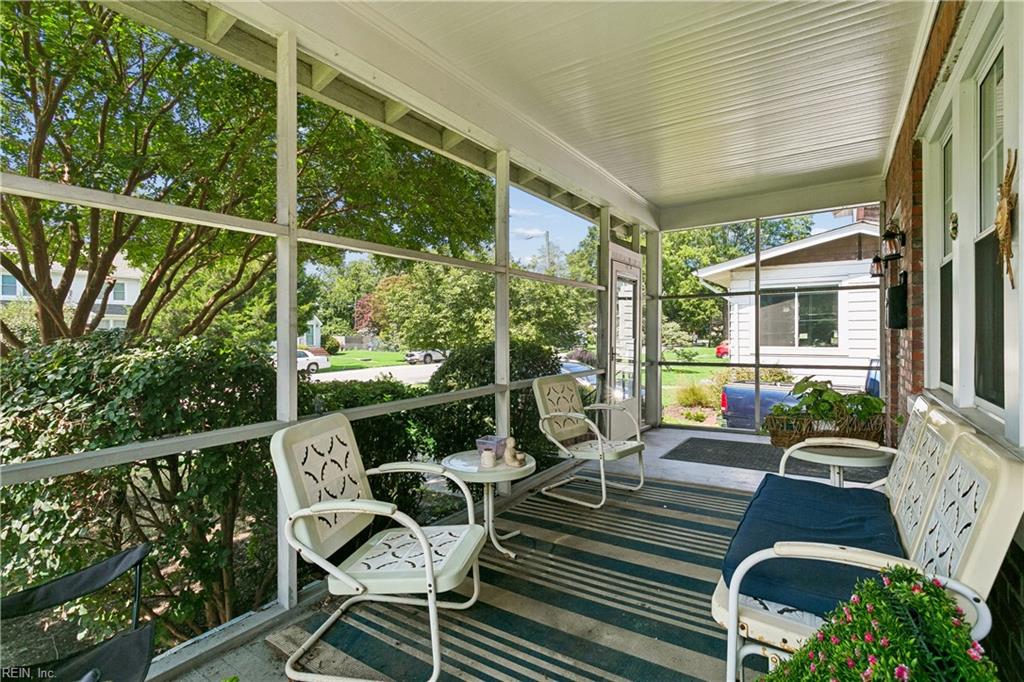 Photo of 44 Cherry Avenue, Hampton, VA 23661 (MLS # 10650763)