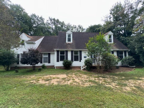 Photo of 118 Sandpiper Street, Newport News, VA 23602 (MLS # 10658468)