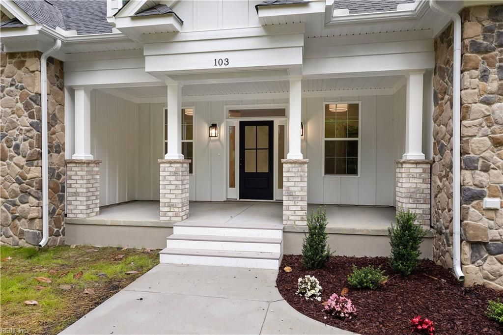 Photo of 19 Grove Avenue, Suffolk, VA 23434 (MLS # 10632200)