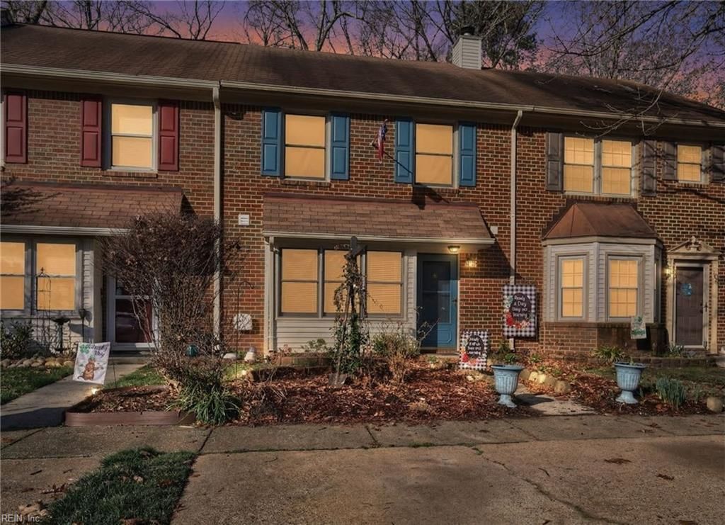 Photo of 110 Souverain Landing, Yorktown, VA 23692 (MLS # 10624554)