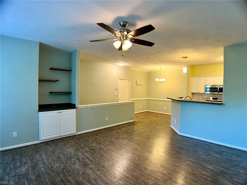 Virginia Beach, Virginia 23455, United States, 3 Bedrooms Bedrooms, ,2 BathroomsBathrooms,Residential,Active,206801