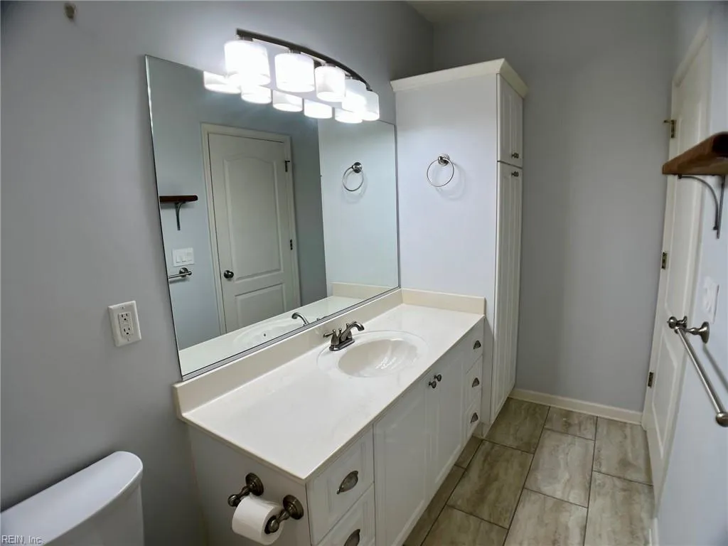 Virginia Beach, Virginia 23455, United States, 3 Bedrooms Bedrooms, ,2 BathroomsBathrooms,Residential,Active,206801