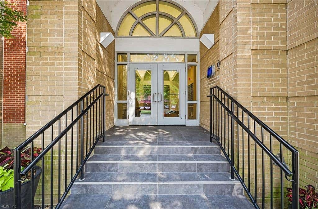 Photo of 388 Boush Street #406, Norfolk, VA 23510 (MLS # 10644747)