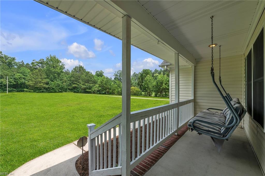 1124 Saint Brides RD W