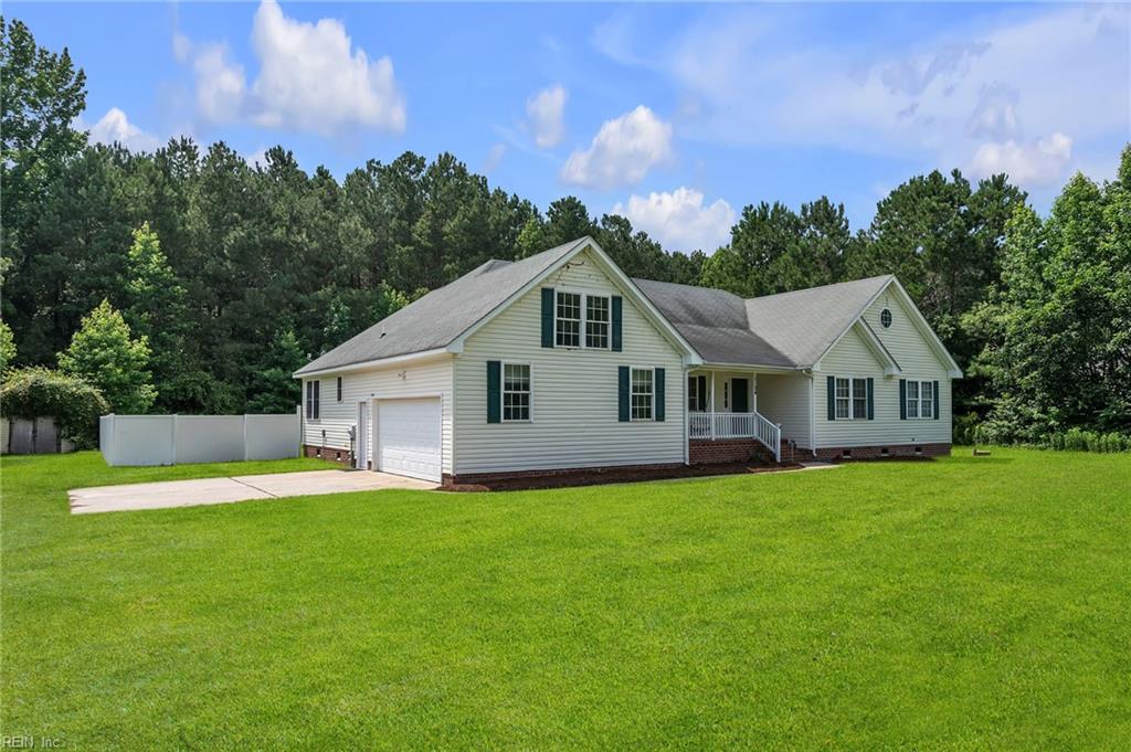 1124 Saint Brides RD W