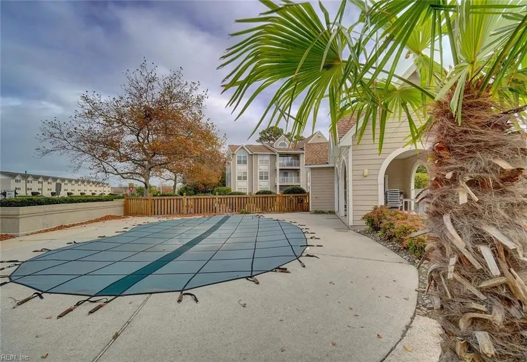 Virginia Beach, Virginia 23451, United States, 3 Bedrooms Bedrooms, ,2 BathroomsBathrooms,Residential,Active,99078