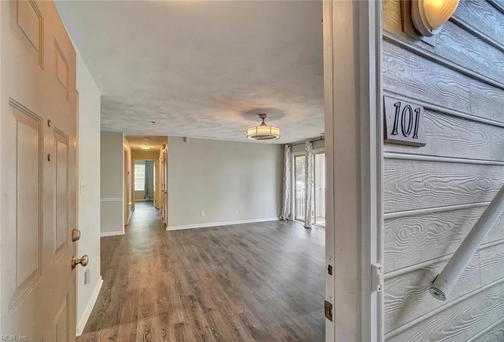 Virginia Beach, Virginia 23451, United States, 3 Bedrooms Bedrooms, ,2 BathroomsBathrooms,Residential,Active,99078