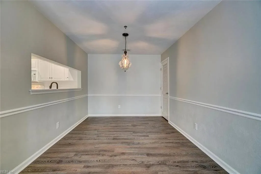 Virginia Beach, Virginia 23451, United States, 3 Bedrooms Bedrooms, ,2 BathroomsBathrooms,Residential,Active,99078