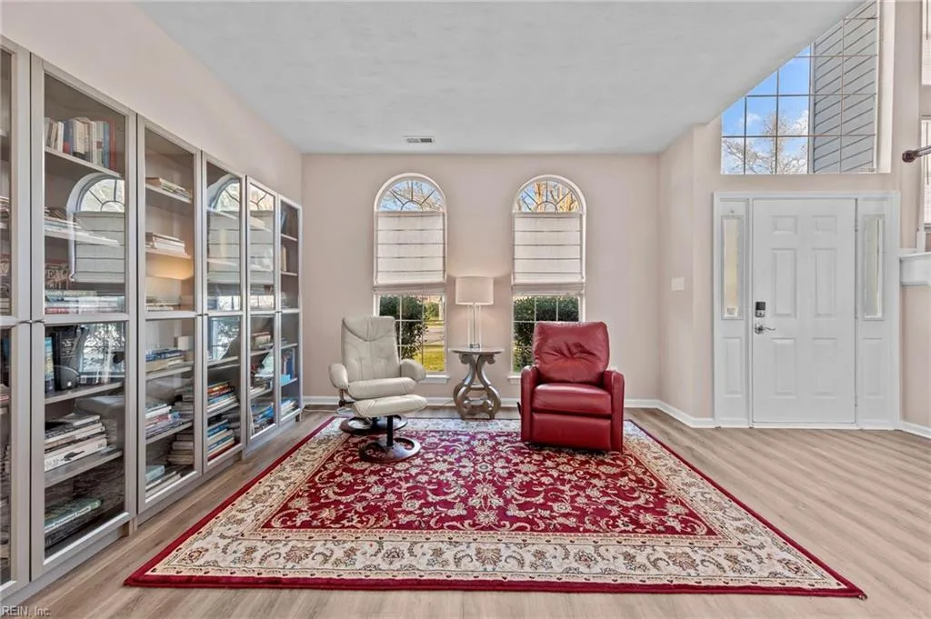 Virginia Beach, Virginia 23456, United States, 4 Bedrooms Bedrooms, ,3 BathroomsBathrooms,Residential,Pending,9157